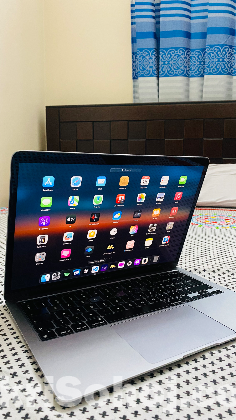 Macbook Air m1 8/256gb